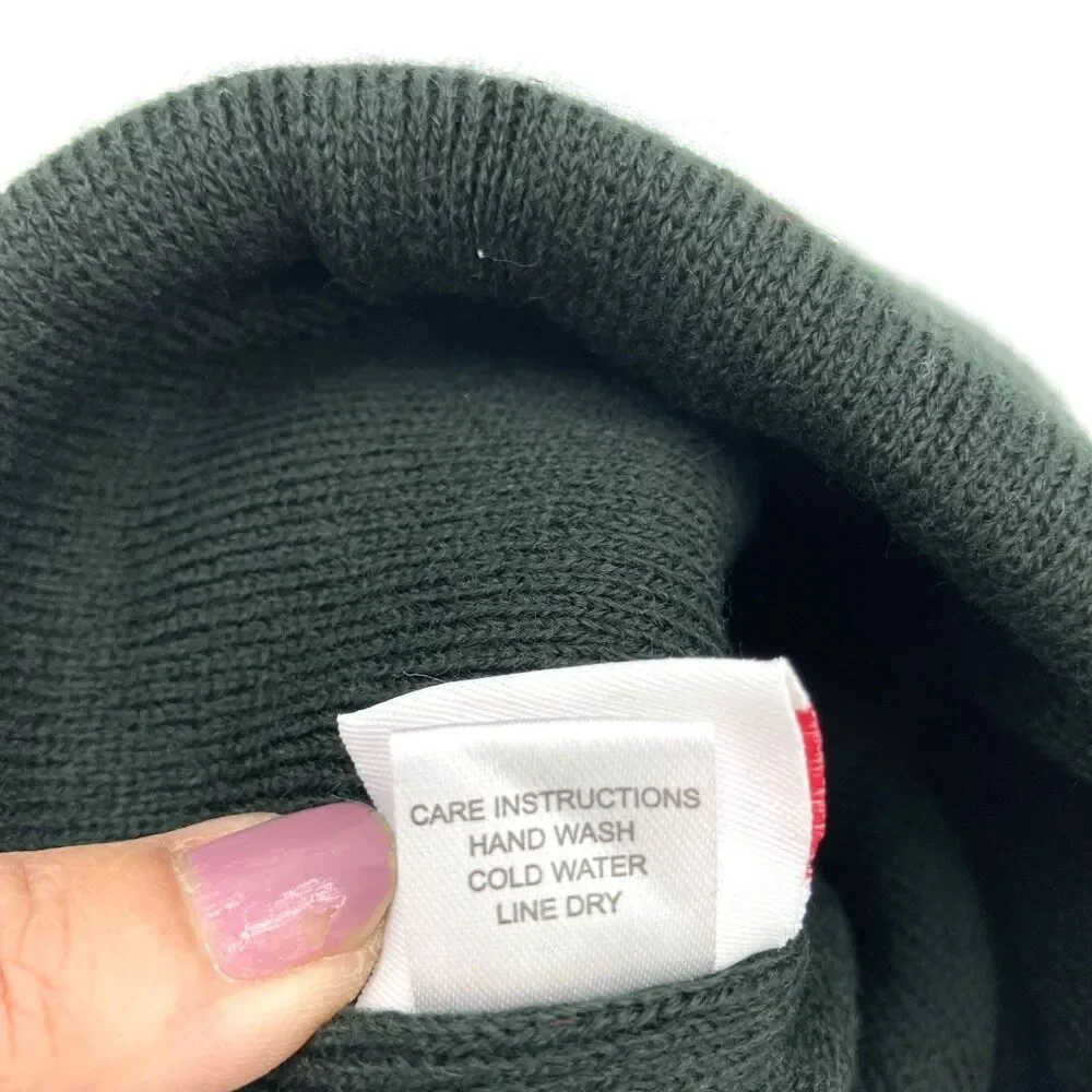 LEVI'S Men's Signature Leather Logo Patch Cuffed Beanie Hat Knit OS Adult Grey